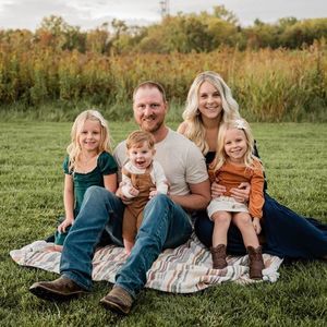 Meet your Posher, Kim